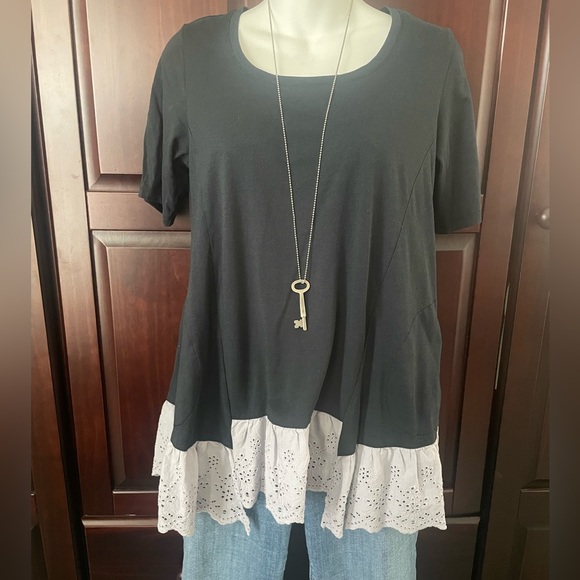 LOGO by Lori Goldstein Cotton Modal Elbow Sleeve Eyelet Hem Top - Picture 1 of 8